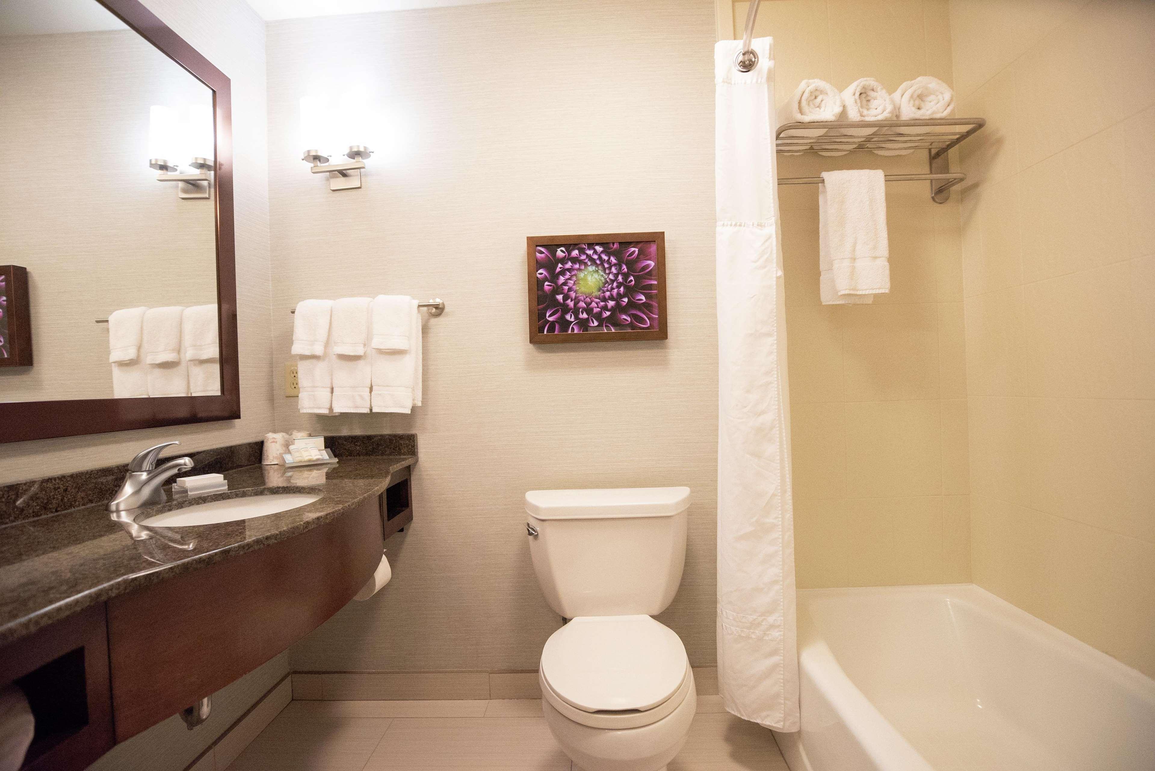 Hilton Garden Inn Covington/Mandeville Bagian luar foto