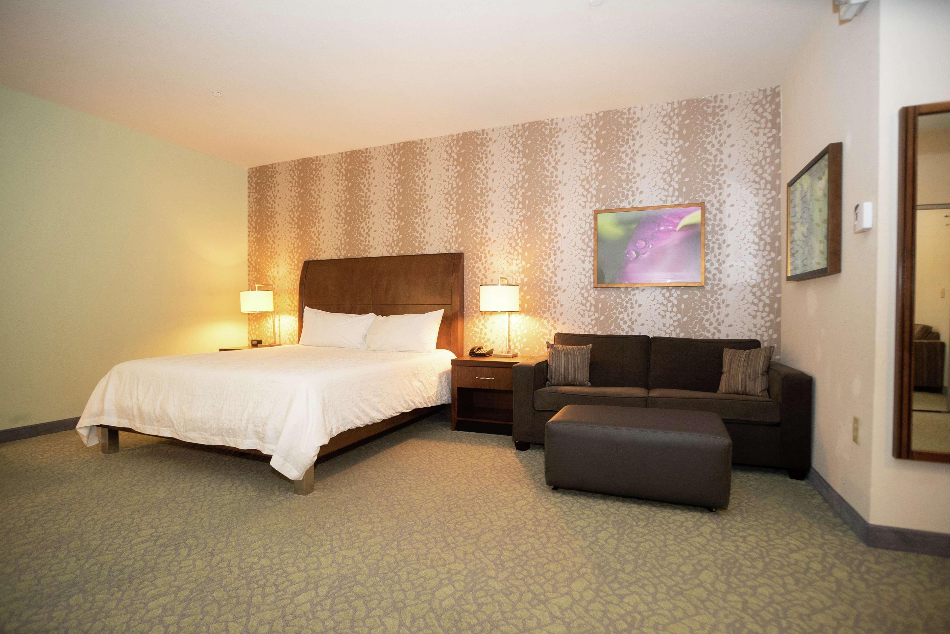 Hilton Garden Inn Covington/Mandeville Bagian luar foto
