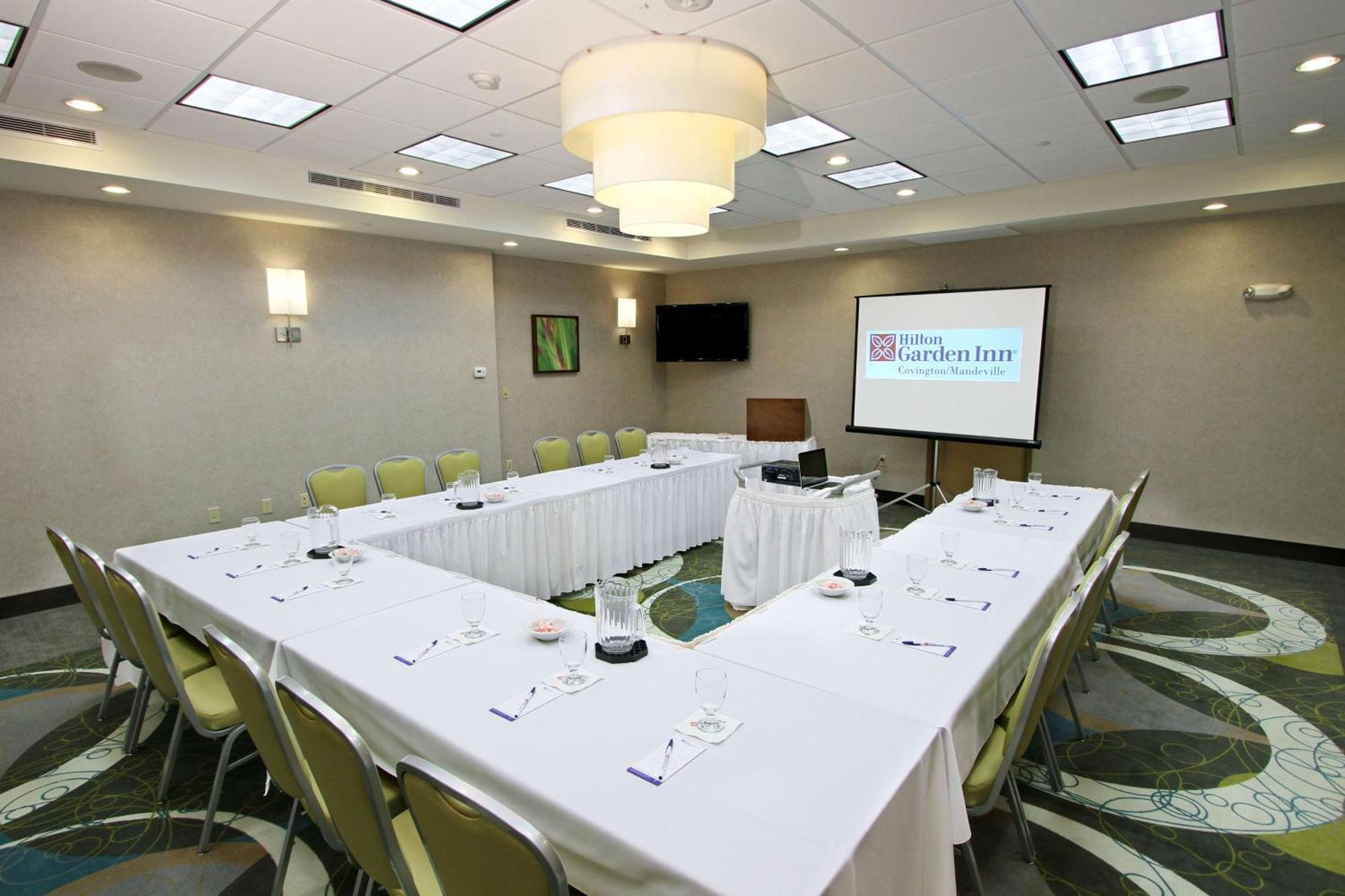 Hilton Garden Inn Covington/Mandeville Bagian luar foto